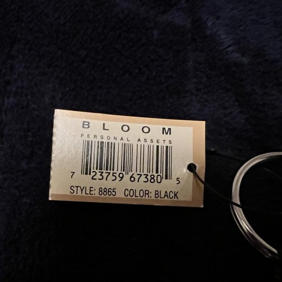 NWT! Etienne Aigner Black Leather "Bloom" Keychain - Picture 3 of 3